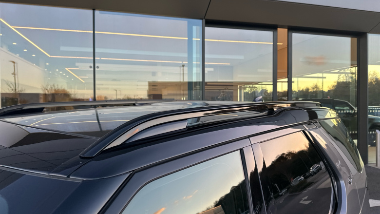 Land Rover Discovery 3.0 D350 Dynamic SE 5dr Auto Diesel Station Wagon